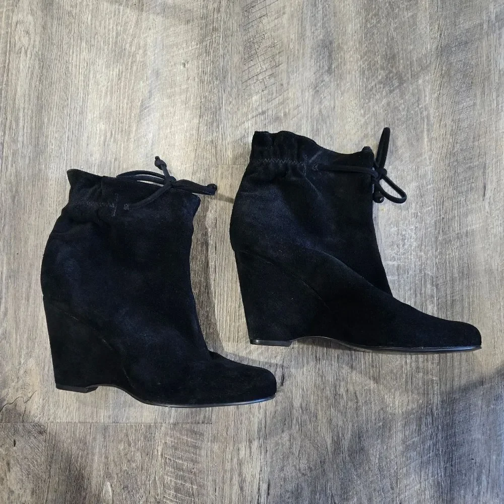 🐢 Kate Spade Black Suede Ankle Tie Boots Women’s Size 7.5